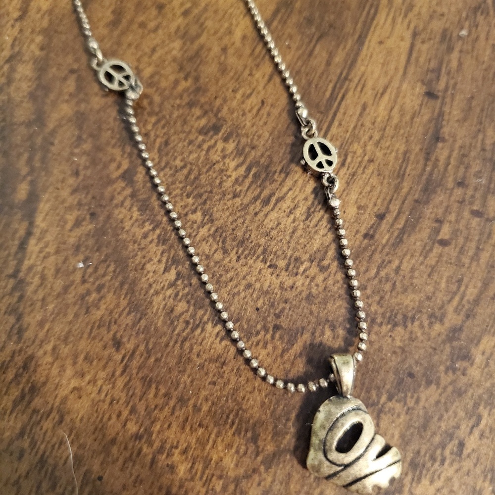 Lucky Brand LOVE heart necklace